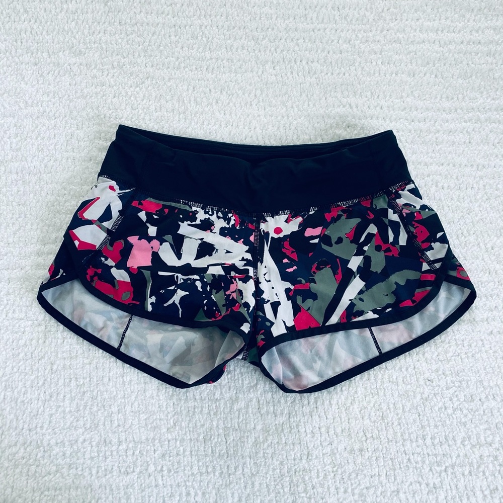 Lululemon speed up low-rise lined short 2.5 size 4